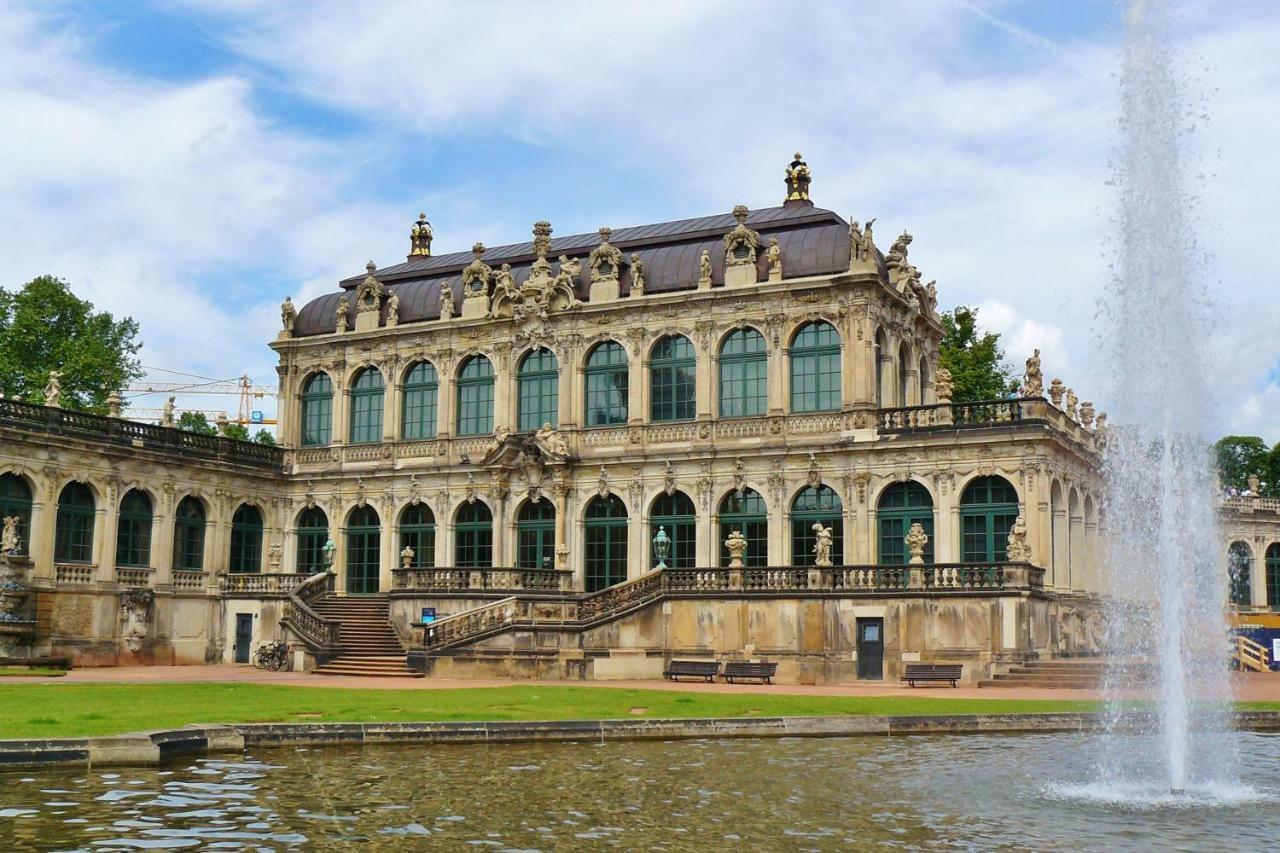 Grosses Apartment Im Zentrum Von Dresden, 2 Schlafzimmer, 2 Baeder, Balkon מראה חיצוני תמונה